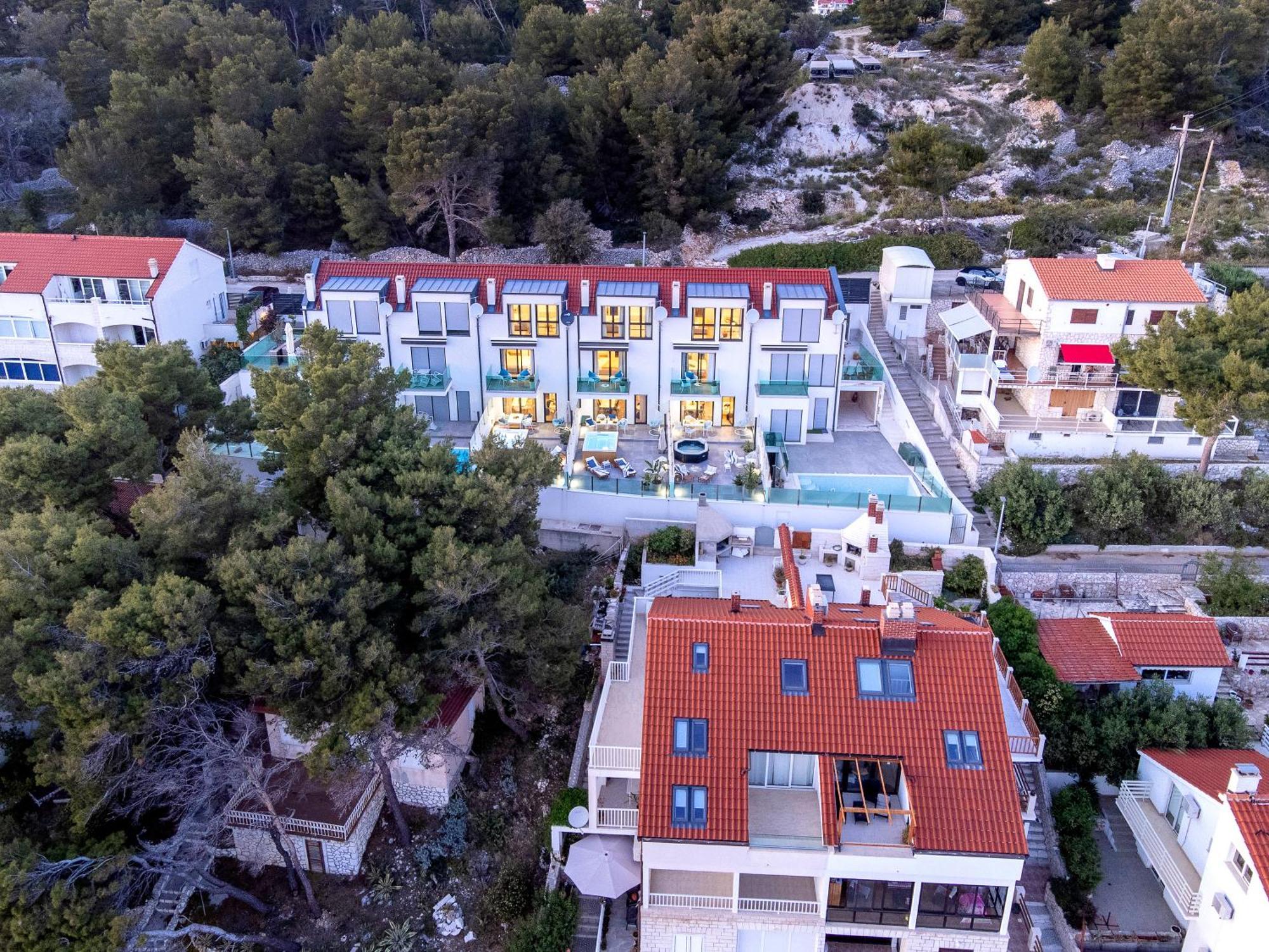 NEW! ReLux Hvar - Remote Luxury Homes Hvar Town Extérieur photo